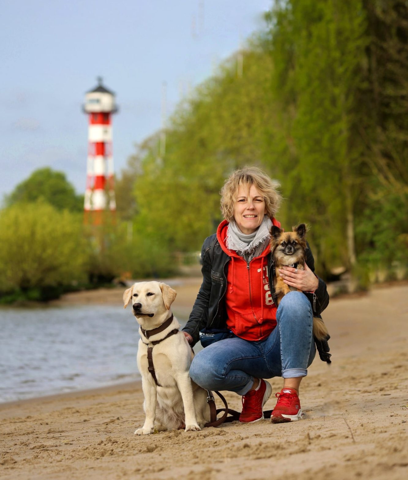 Hundetraining Fiffi-Fit 
Einzel- und Gruppentraining
alle Rassen
Hundeschule Information Über mich 